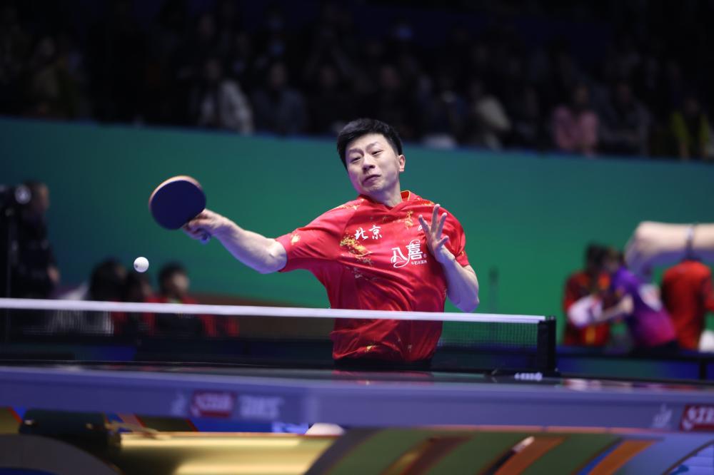 梅西的冠军总数比同期世界上任何俱乐部的冠军总数都要更多！